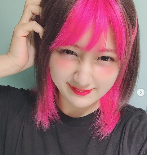 しなこさんグレー系 髪色 ヘアカラーカタログ 写真あり