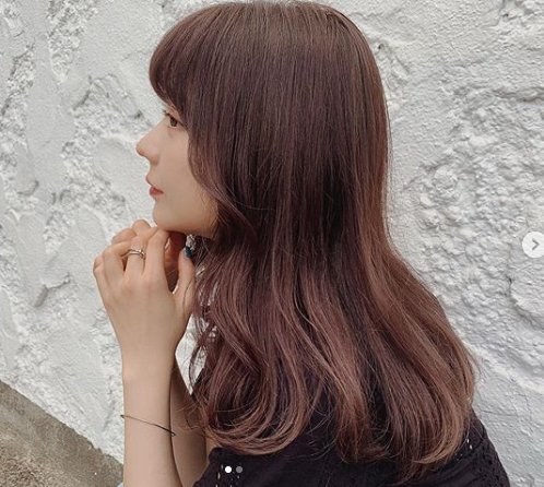 斎藤みらいさんブラウン系 髪色 ヘアカラーカタログ 写真あり