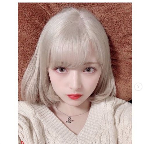 白 髪色 ヘアカラーカタログ 写真あり