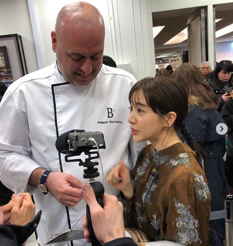 中絶 くしゃみ エスカレート 田中 みな 実 ポニーテール Soltanto Jp