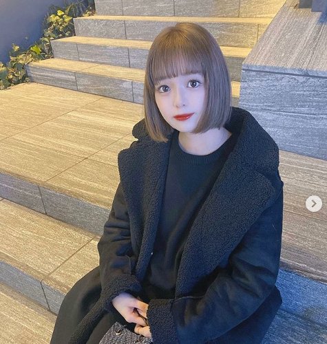 しとうももさんの髪色 ヘアカラー 写真あり