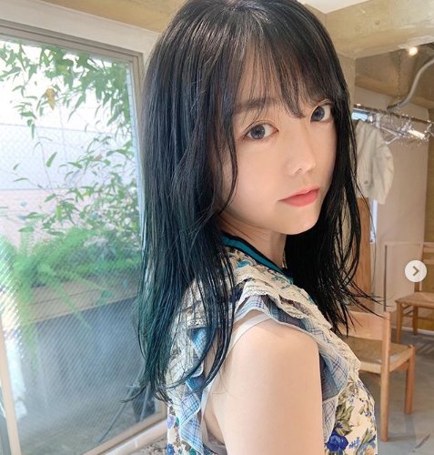 透明感ミントブルー 髪色 ヘアカラーカタログ 写真あり