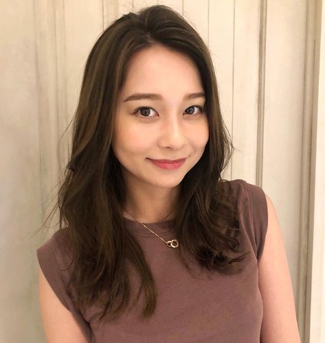 丹羽仁希さんブラウン系 髪色 ヘアカラーカタログ 写真あり