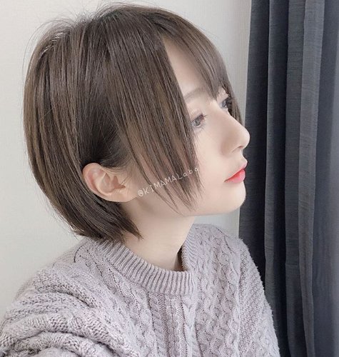 こばしりさんベージュ 髪色 ヘアカラーカタログ 写真あり