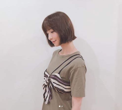 篠田麻里子さんの髪色 ヘアカラー 写真あり